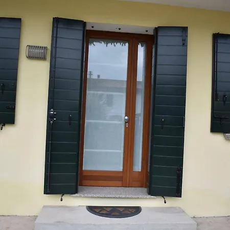 Comfy Apt 2 Bedrooms And Free Parking - Quite Area Favaro Veneto Exterior foto
